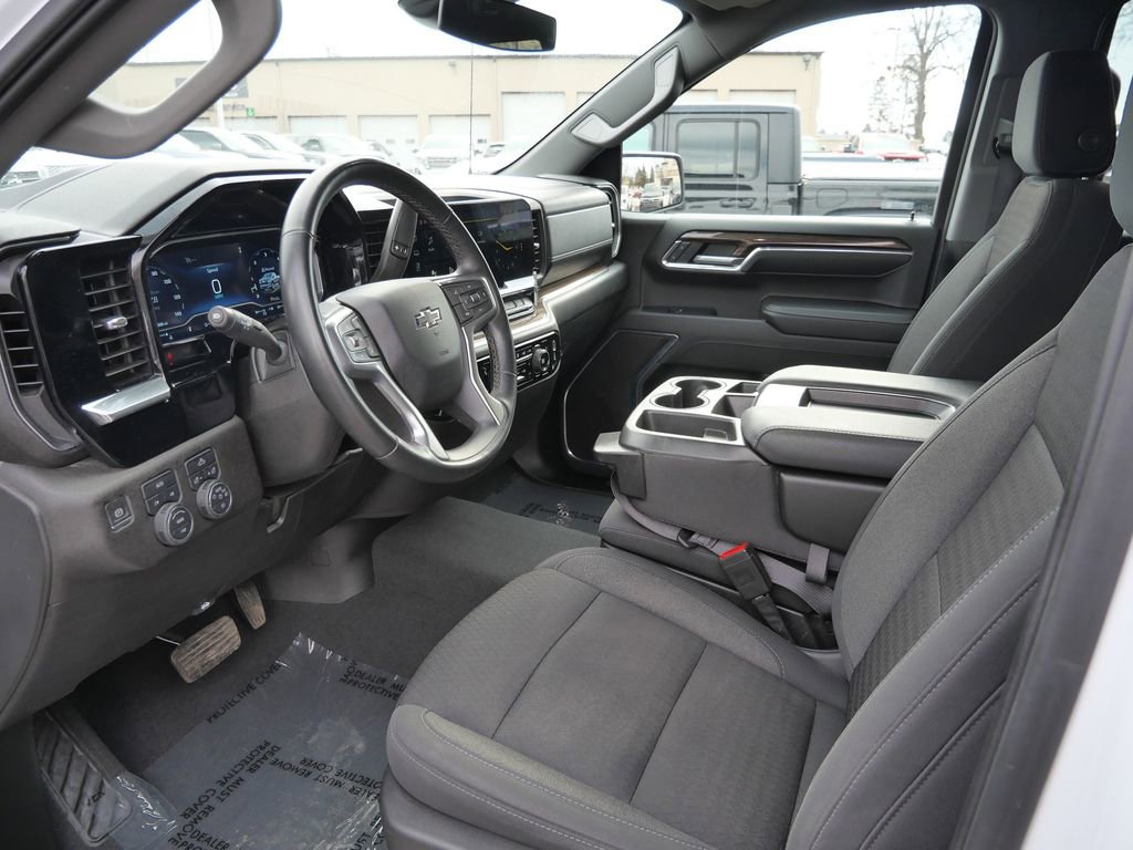 Used 2023 Chevrolet Silverado 1500 RST w/ Redline Edition AWD/4WD image 28