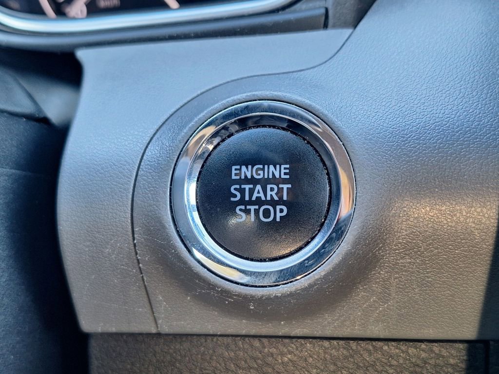 Used 2019 Toyota Avalon Limited image 27