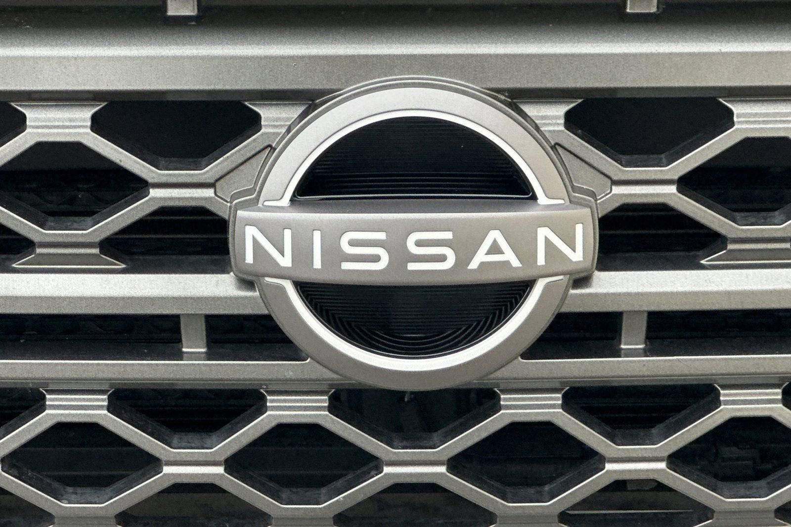 Used 2023 Nissan Frontier SV w/ Tow Package image 37