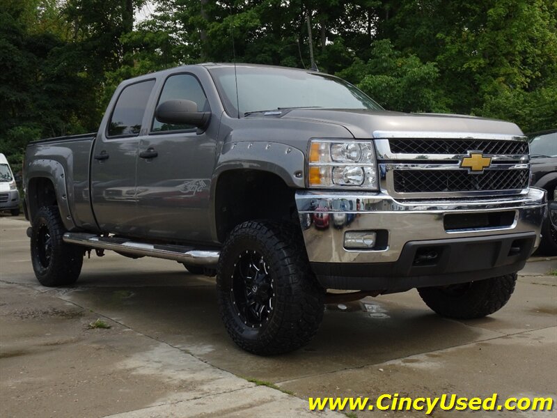 Used 2013 Chevrolet Silverado 2500 LT w/ Interior Plus Package AWD/4WD image 4