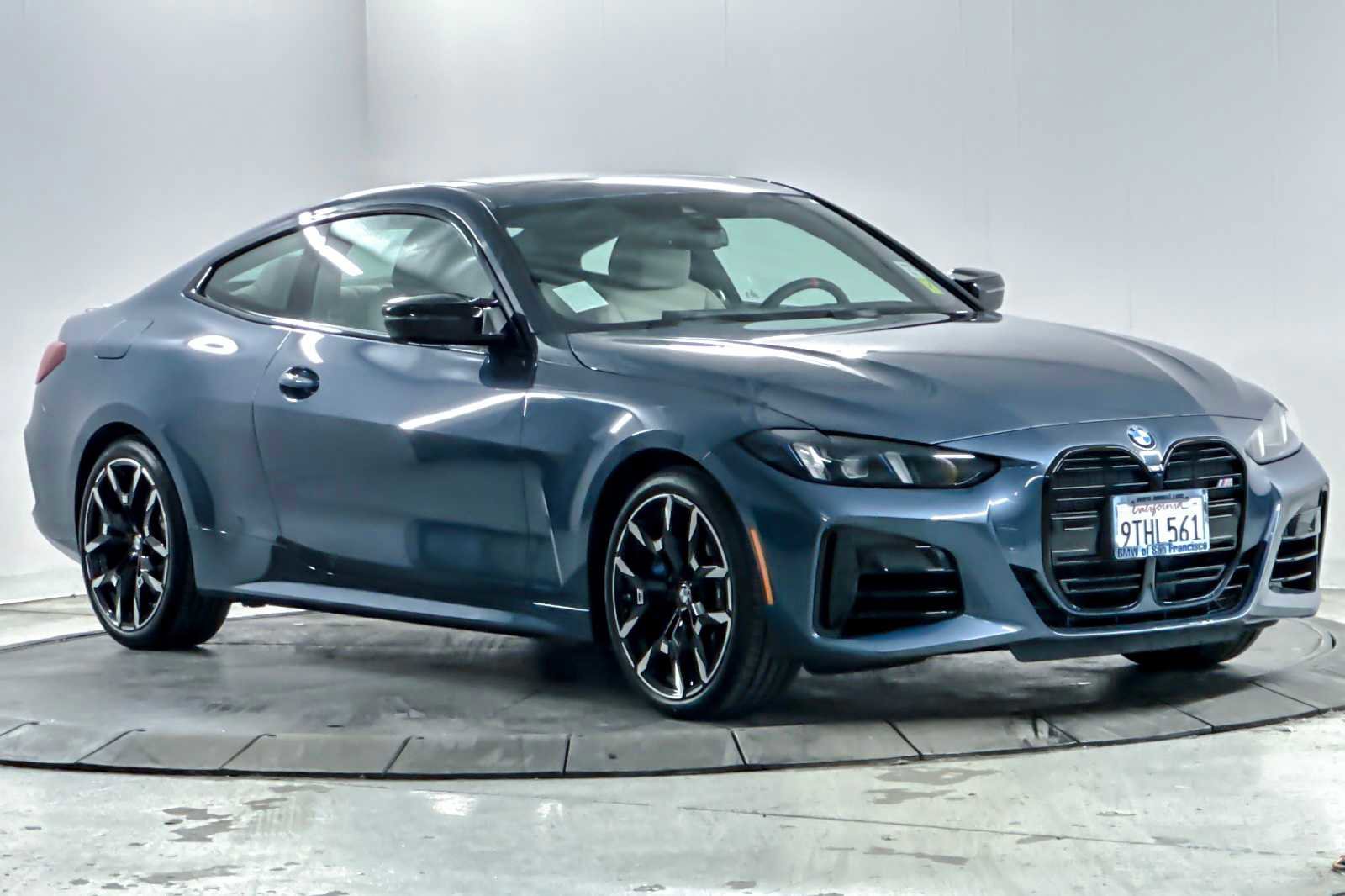 Used 2025 BMW 440i xDrive Coupe w/ Premium Package image 9