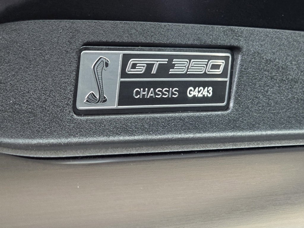 Used 2016 Ford Mustang Shelby GT350 w/ Technology Package image 18