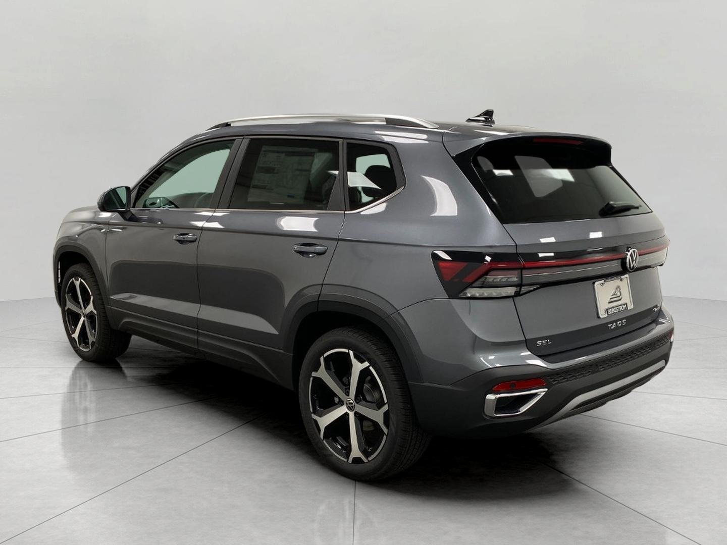 New 2026 Volkswagen Taos SEL AWD/4WD image 6