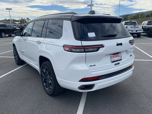 New 2025 Jeep Grand Cherokee L Summit image 5