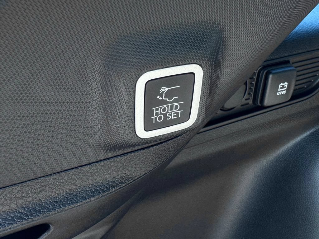 New 2027 Jeep Grand Cherokee Limited AWD/4WD image 15