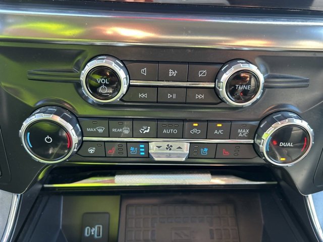 Used 2022 Ford F150 Lariat w/ Equipment Group 502A High image 19