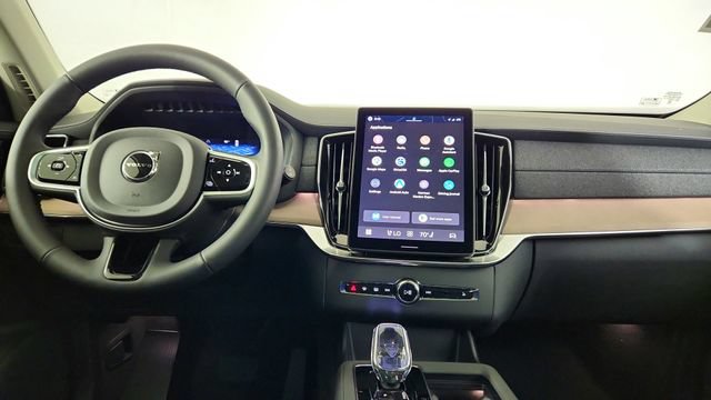 New 2026 Volvo XC90 B5 Plus w/ Protection Package Premier AWD/4WD image 26