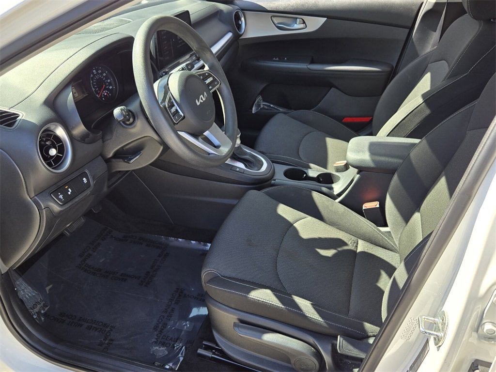 Used 2022 Kia Forte LXS w/ LXS Technology Package image 10