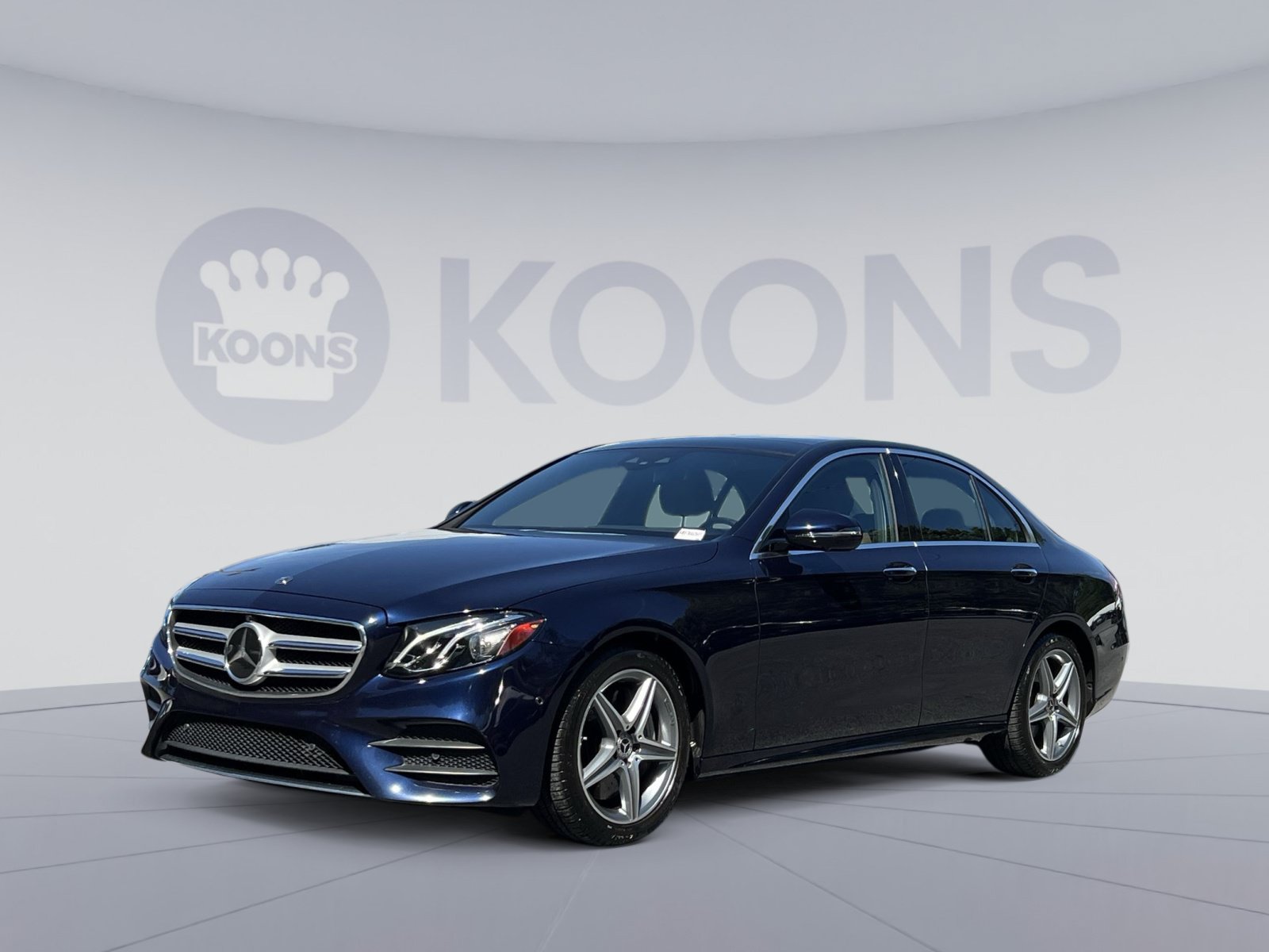 Used 2019 Mercedes-Benz E 300 4MATIC image 5
