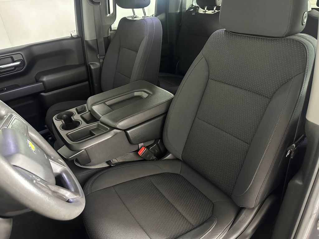 Used 2021 Chevrolet Silverado 1500 Custom AWD/4WD image 22