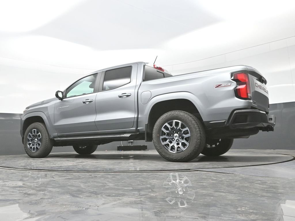 Used 2024 Chevrolet Colorado Z71 w/ Z71 Convenience Package 2 image 28