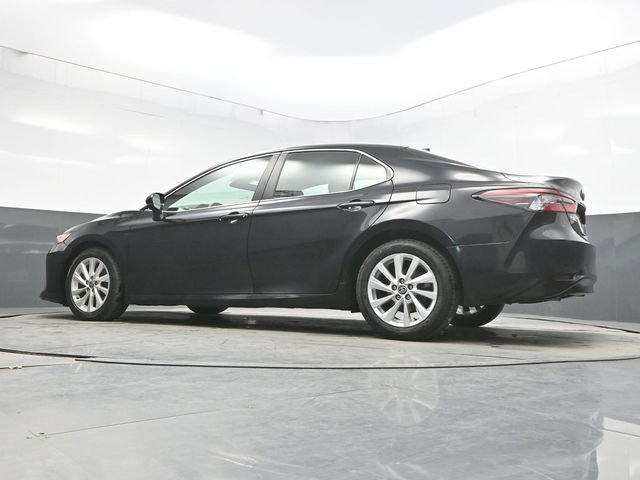 Used 2023 Toyota Camry LE FWD image 28