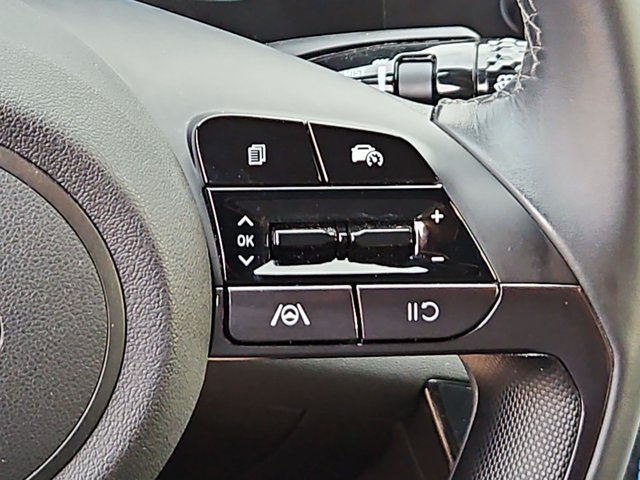 Used 2025 Hyundai Elantra Sport FWD image 20
