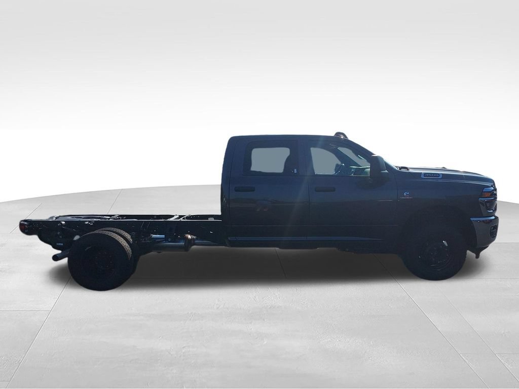 New 2027 RAM 3500 Tradesman w/ Chrome Appearance Group A AWD/4WD image 6