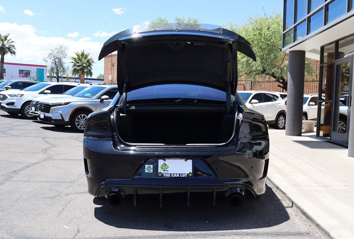 Used 2016 Dodge Charger SRT Hellcat RWD image 22