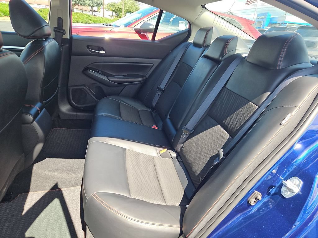 Used 2024 Nissan Altima 2.5 SR FWD image 23