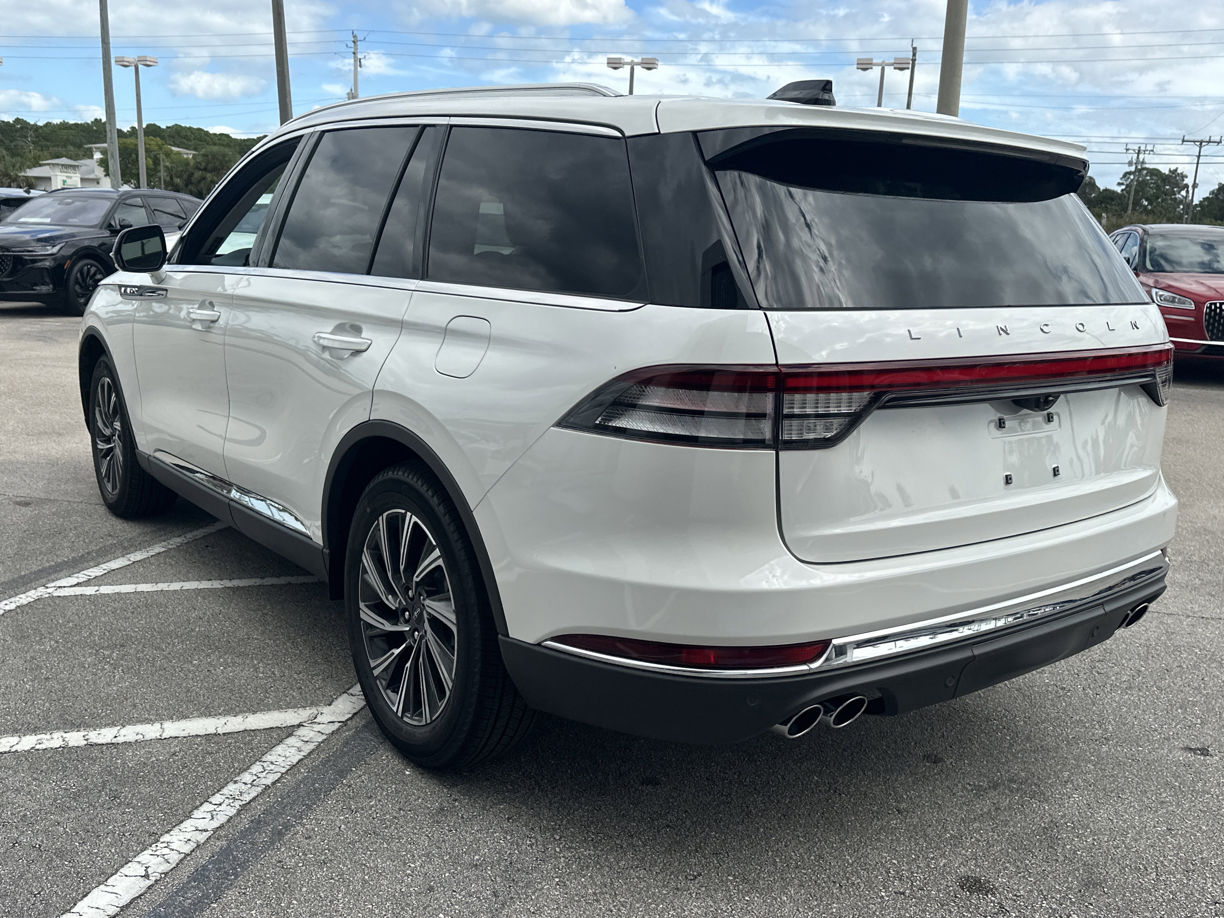New 2026 Lincoln Aviator 2WD image 8