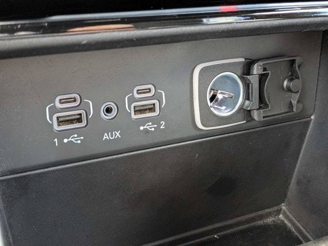 Used 2025 Jeep Grand Cherokee L Summit w/ Obsidian Package AWD/4WD image 26