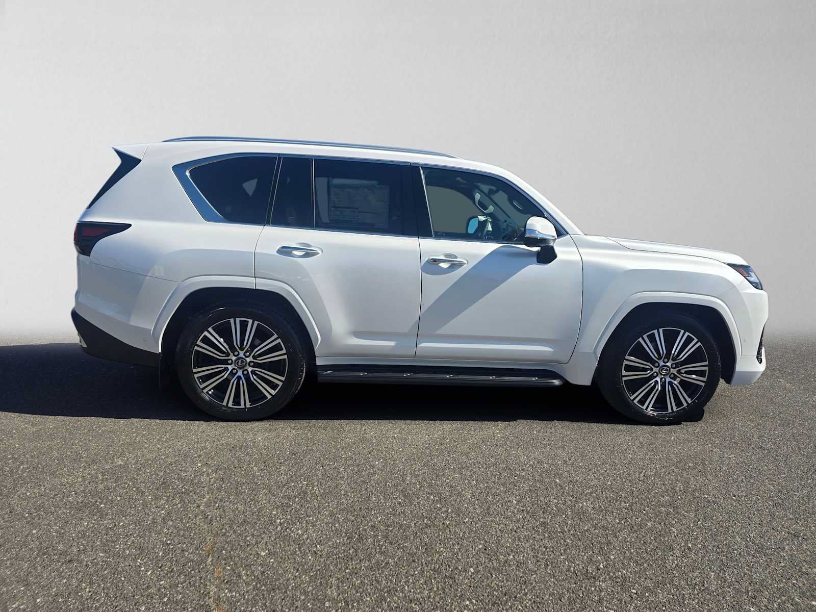 New 2026 Lexus LX 700h Luxury AWD/4WD image 2