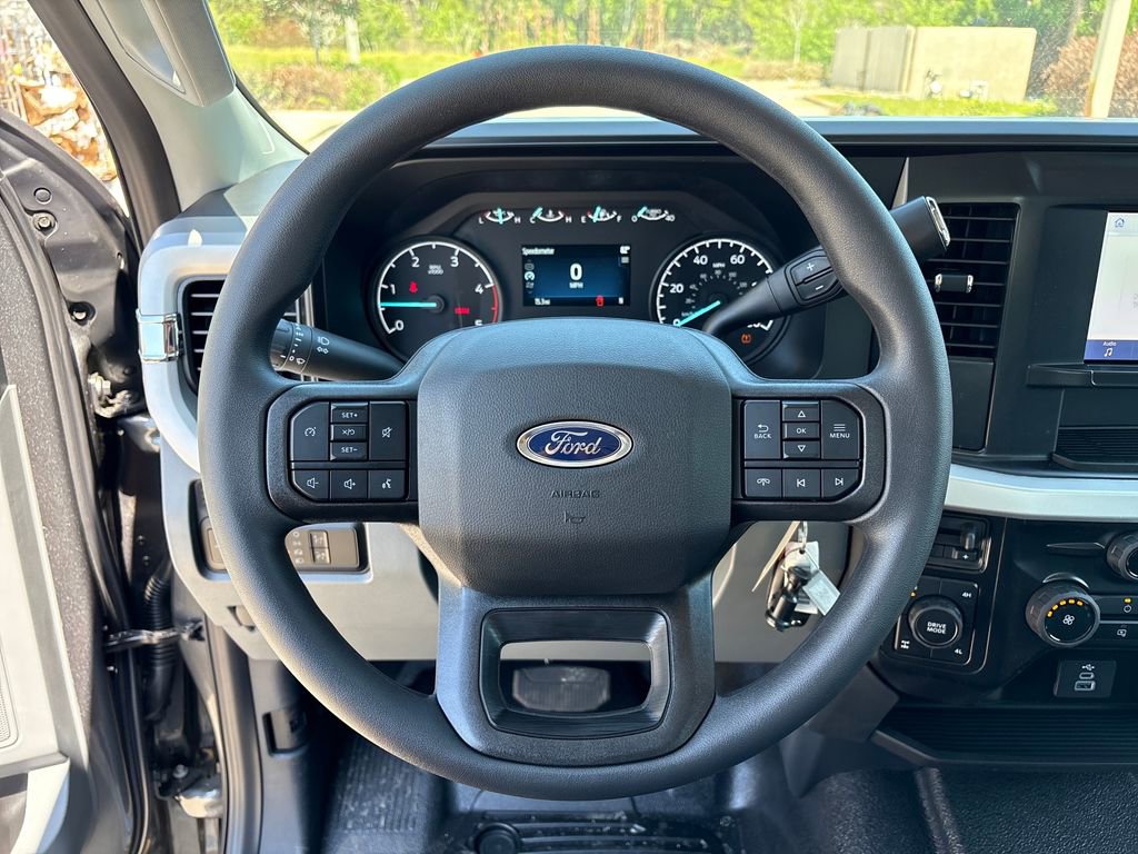 New 2026 Ford F350 XL w/ XL Chrome Package image 16