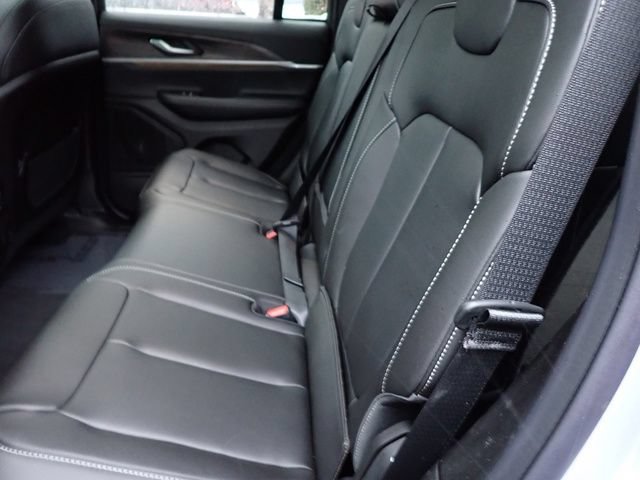 New 2025 Jeep Grand Cherokee Limited AWD/4WD image 13