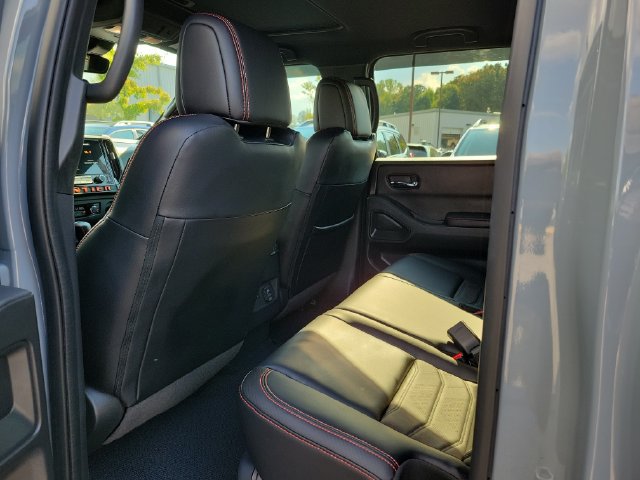 Used 2025 Nissan Frontier PRO-4X w/ Pro Premium Package AWD/4WD image 14