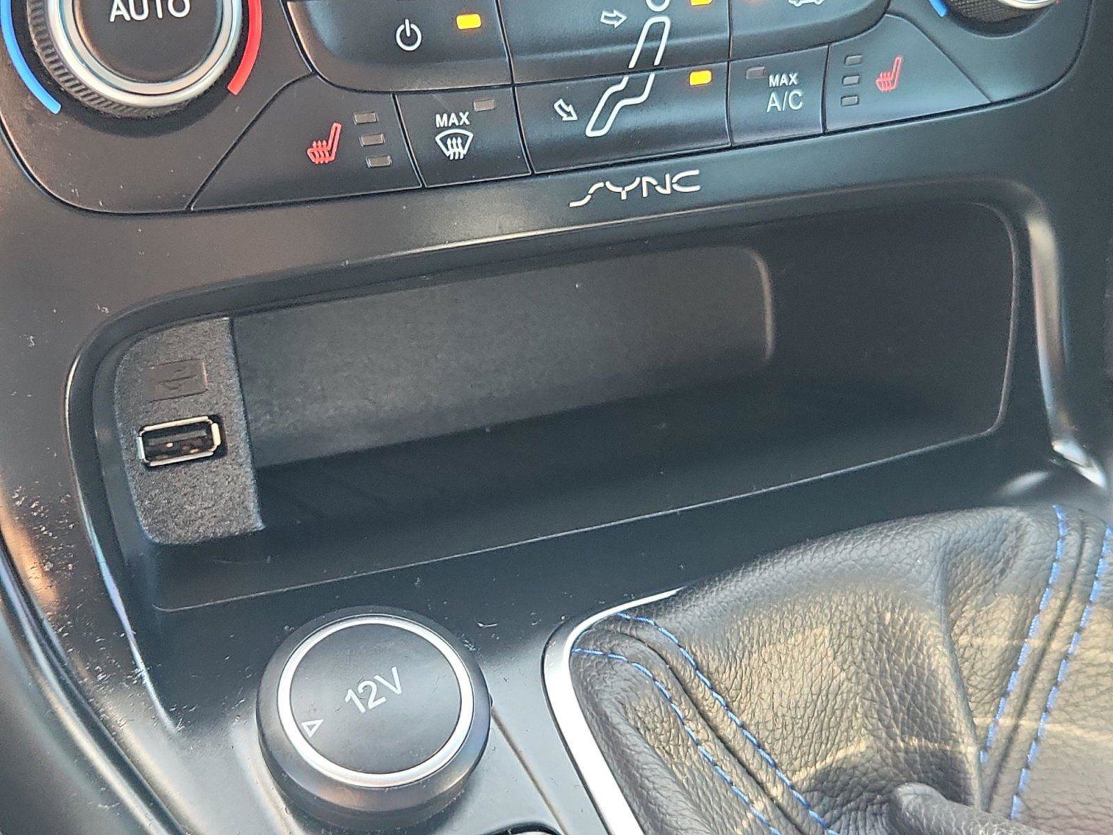 Used 2016 Ford Focus RS AWD/4WD image 28