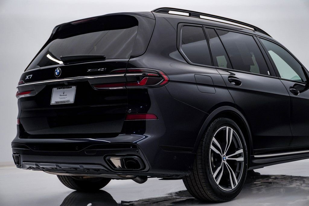 Used 2023 BMW X7 xDrive40i w/ Executive Package image 11