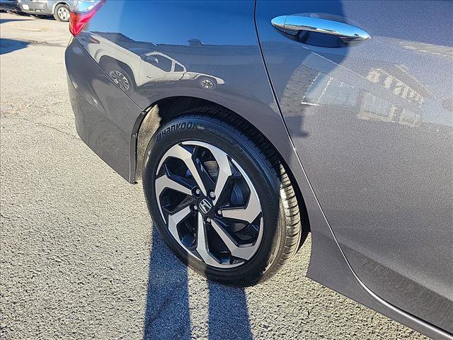 Used 2017 Honda Accord EX-L image 31