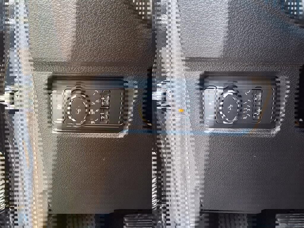 New 2025 Ford Ranger XLT w/ Convenience Package image 17