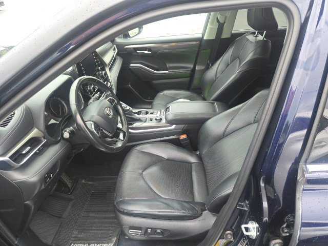 Used 2020 Toyota Highlander Limited AWD/4WD image 18