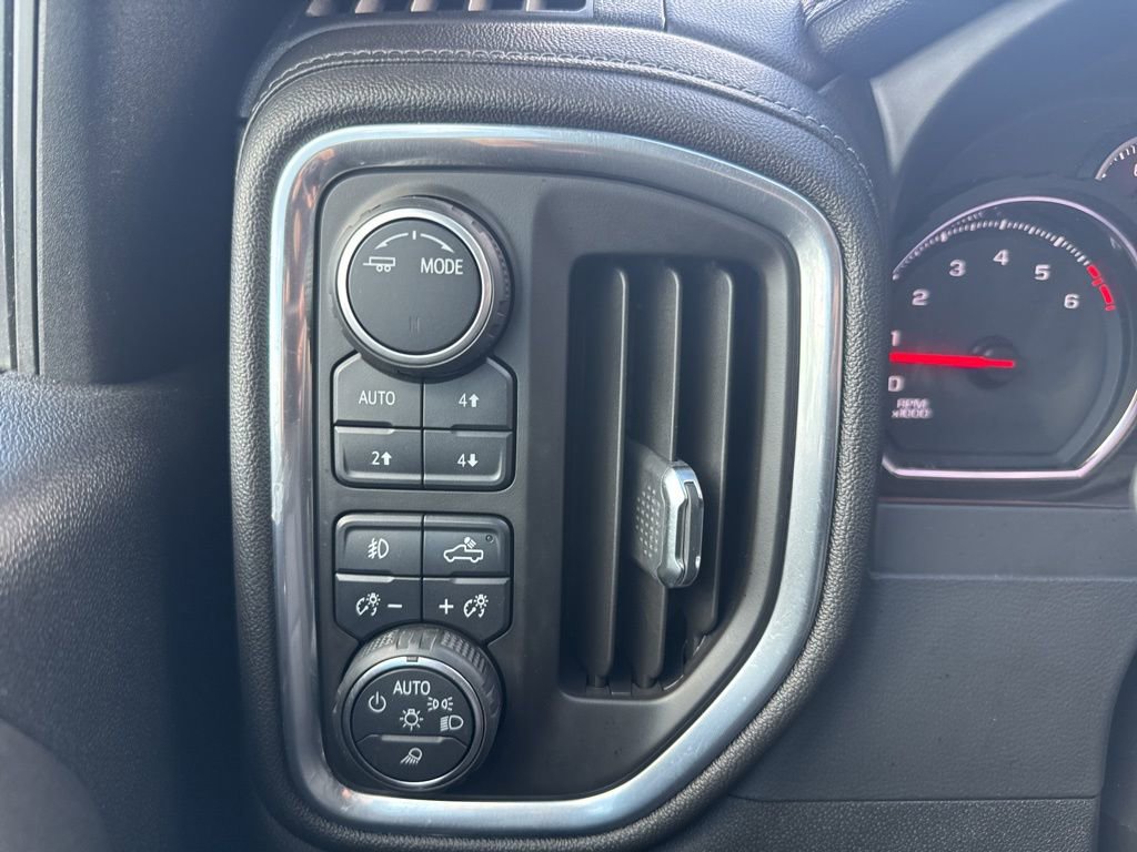 Used 2020 Chevrolet Silverado 2500 LTZ w/ LTZ Plus Package image 26