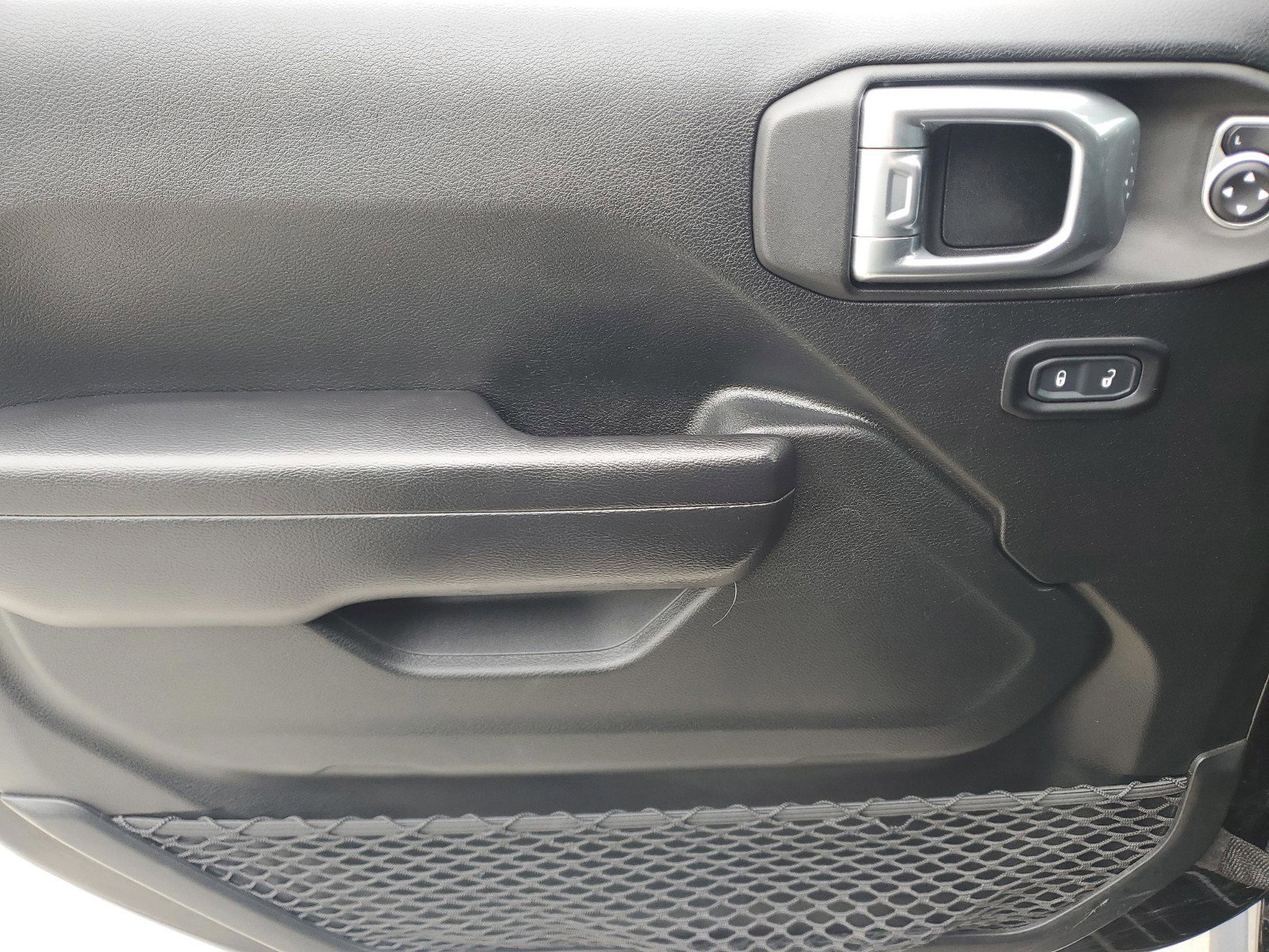 Used 2021 Jeep Gladiator Willys image 28