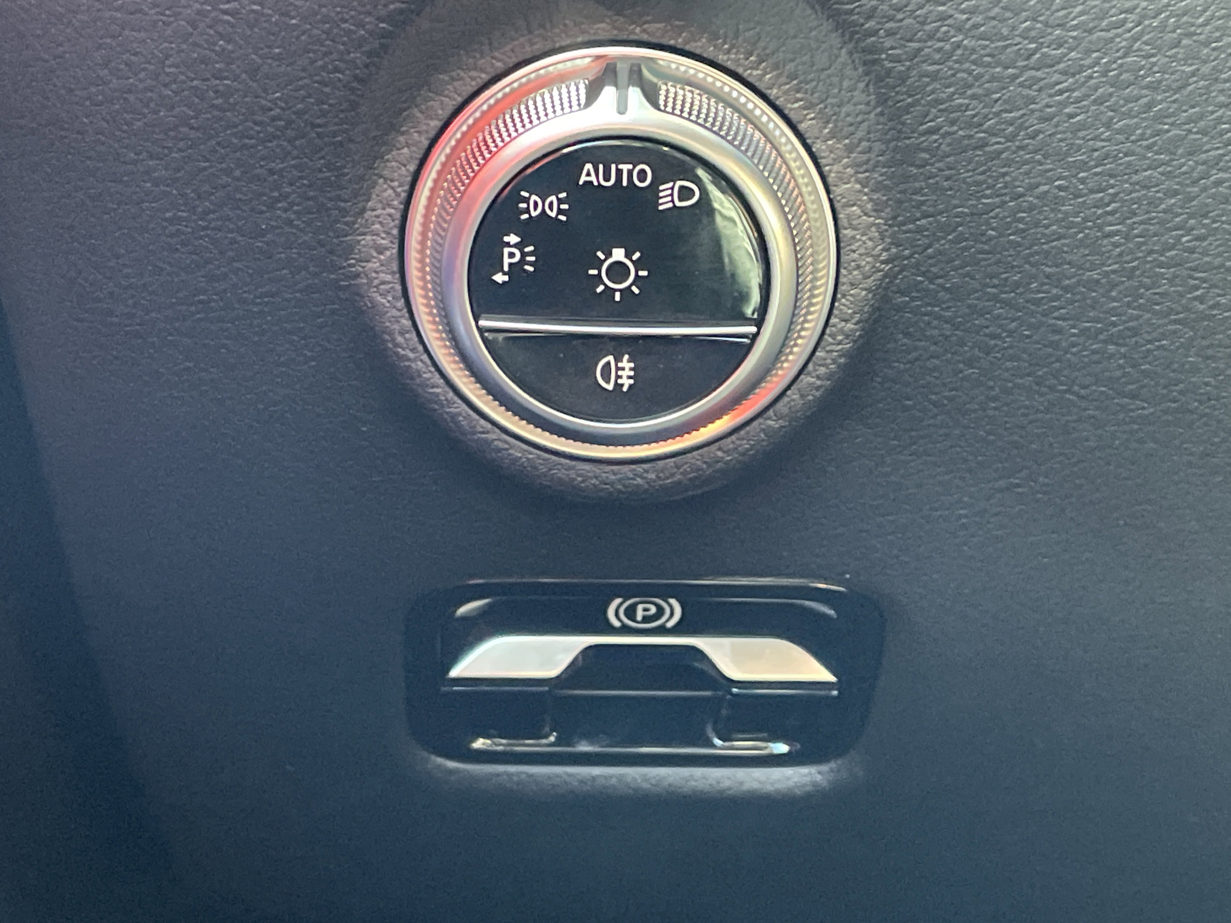 Certified 2023 Mercedes-Benz C 43 AMG 4MATIC Sedan image 25