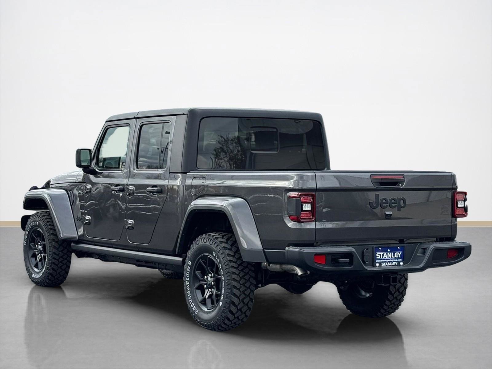 New 2026 Jeep Gladiator Willys image 5