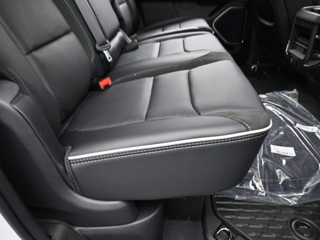 Used 2026 RAM 1500 Laramie w/ Night Edition AWD/4WD image 32