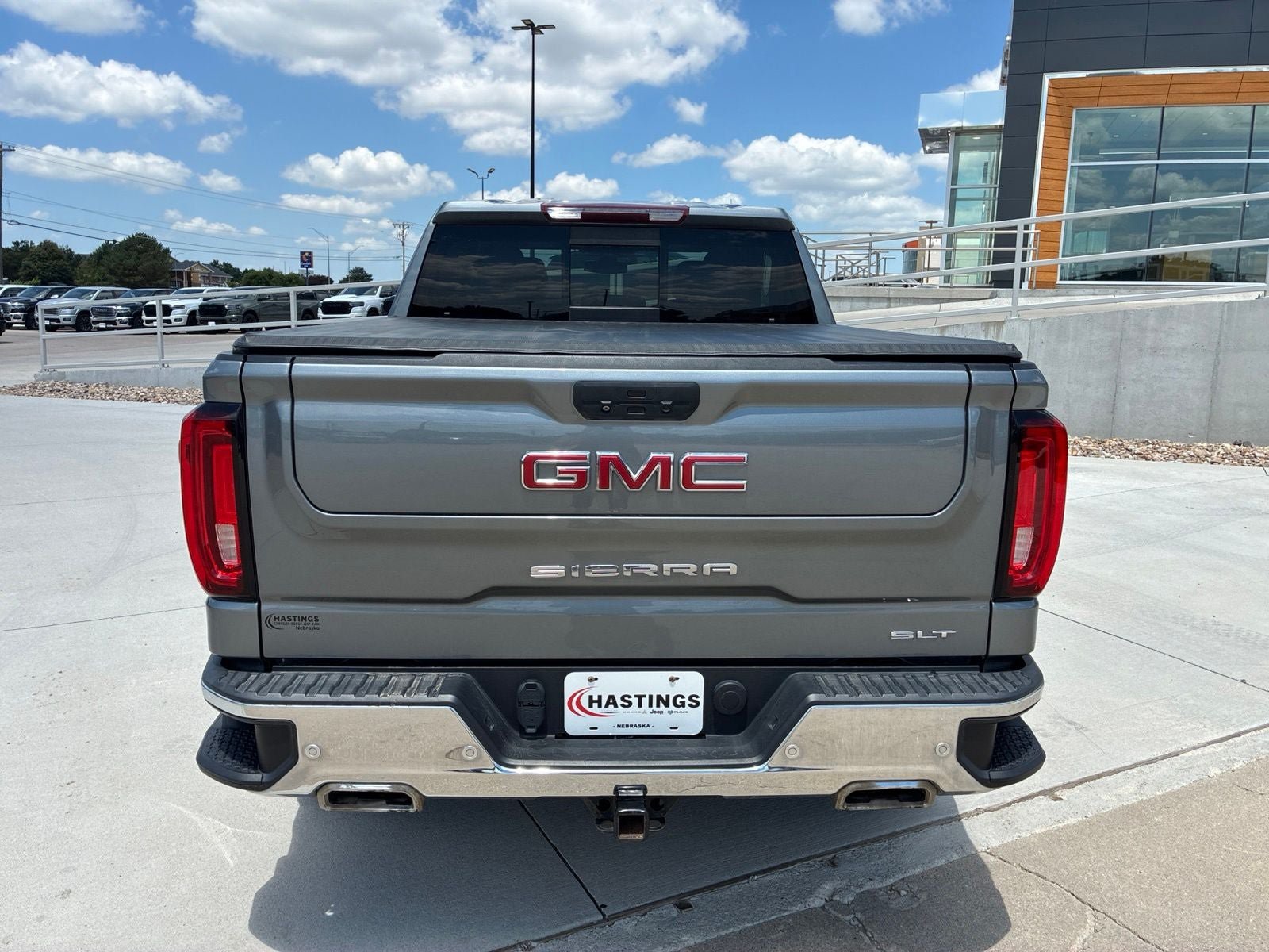 Used 2020 GMC Sierra 1500 SLT w/ SLT Premium Plus Package AWD/4WD image 4