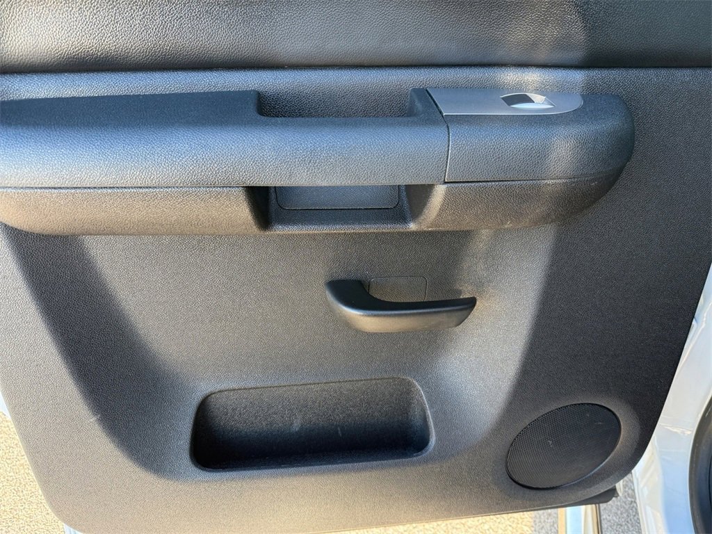 Used 2013 Chevrolet Silverado 1500 LT image 27