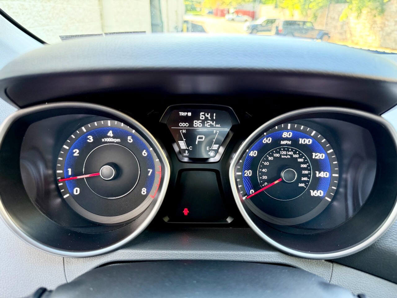 Used 2012 Hyundai Elantra GLS image 29