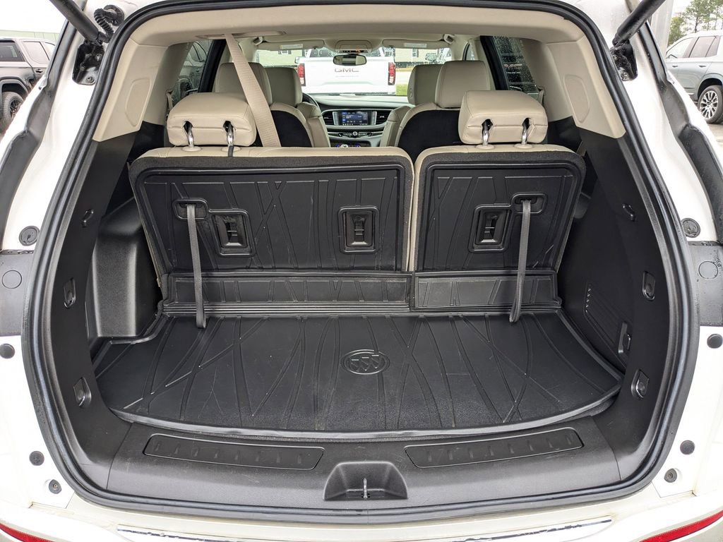 Used 2021 Buick Enclave Essence w/ Sound and Sites Package image 13