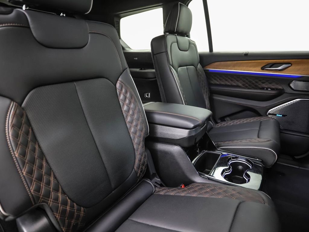 Used 2023 Jeep Grand Cherokee L Summit image 29