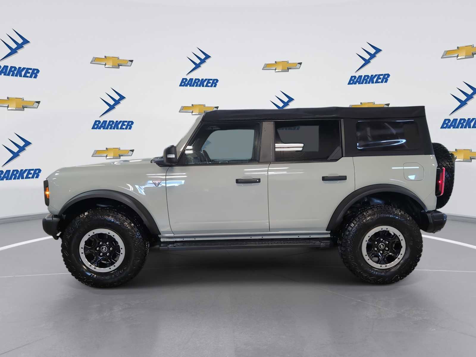Used 2022 Ford Bronco Badlands w/ Sasquatch Package image 5