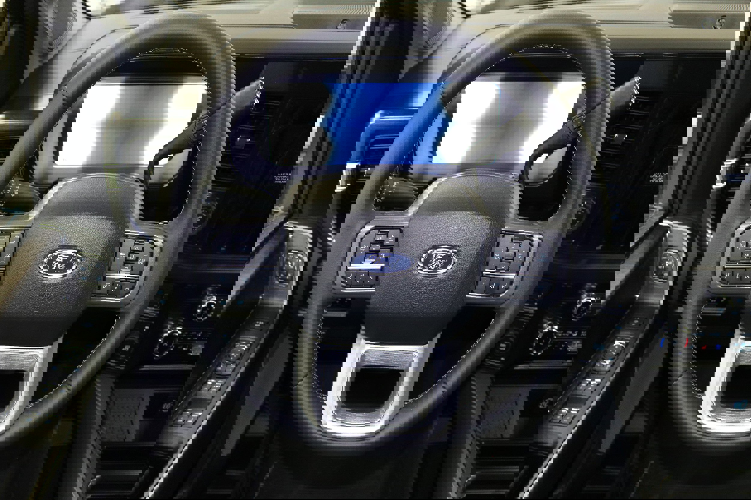 New 2026 Ford F250 Lariat w/ Lariat Premium Package image 4