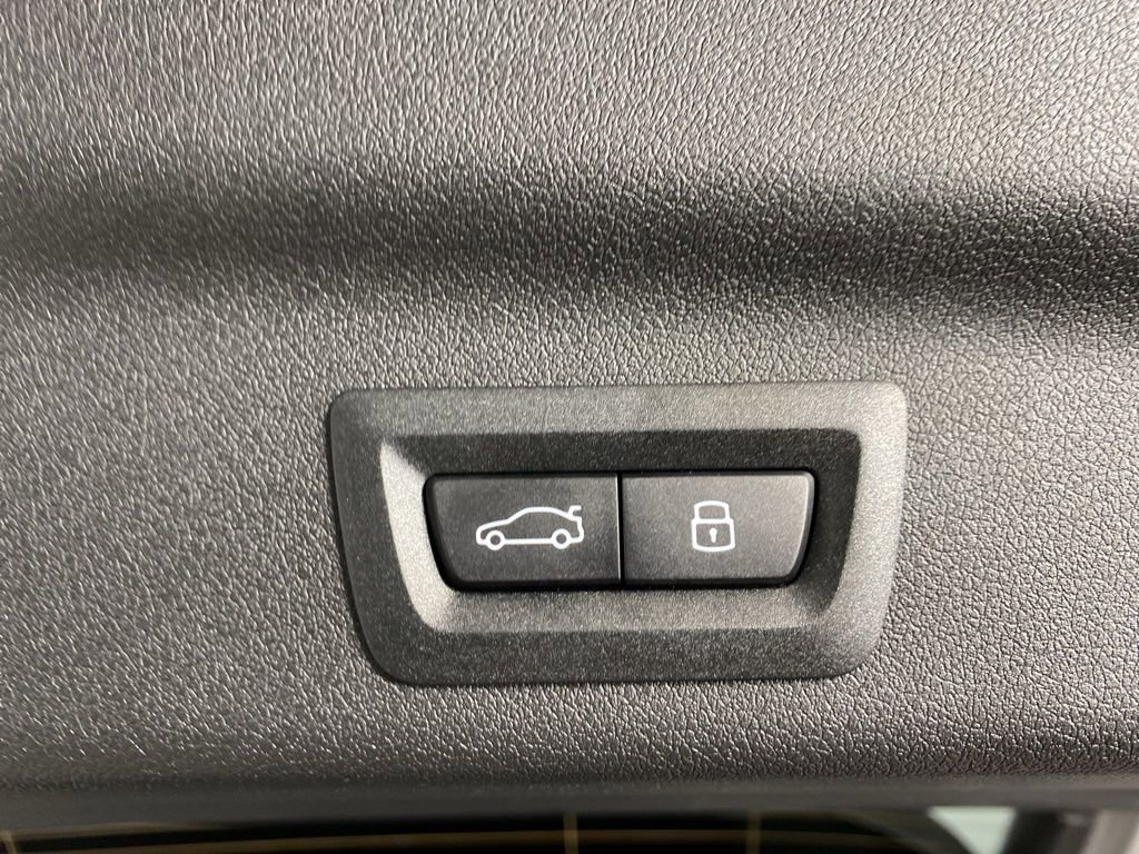 New 2026 BMW X1 xDrive28i w/ Technology Package image 23