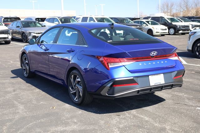 Used 2024 Hyundai Elantra SEL w/ Convenience Package image 7