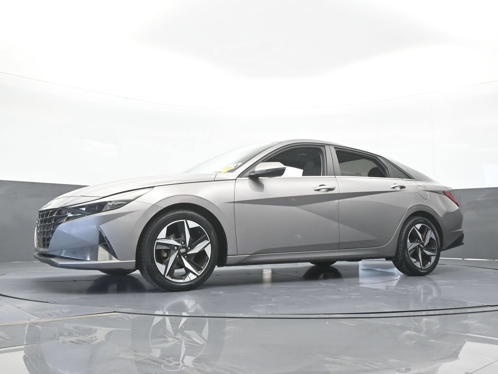 Used 2022 Hyundai Elantra Limited FWD image 56