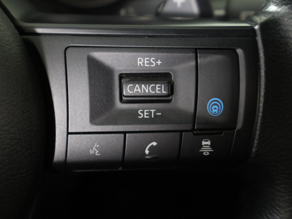 Used 2024 Nissan Rogue SV AWD/4WD image 41