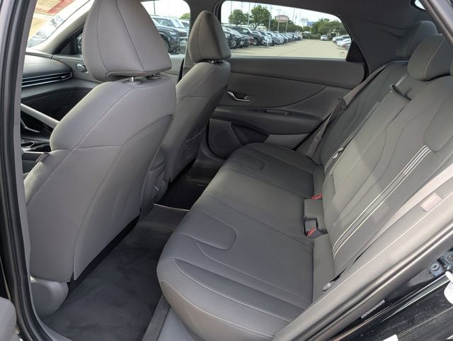 Used 2024 Hyundai Elantra SEL w/ Convenience Package FWD image 29