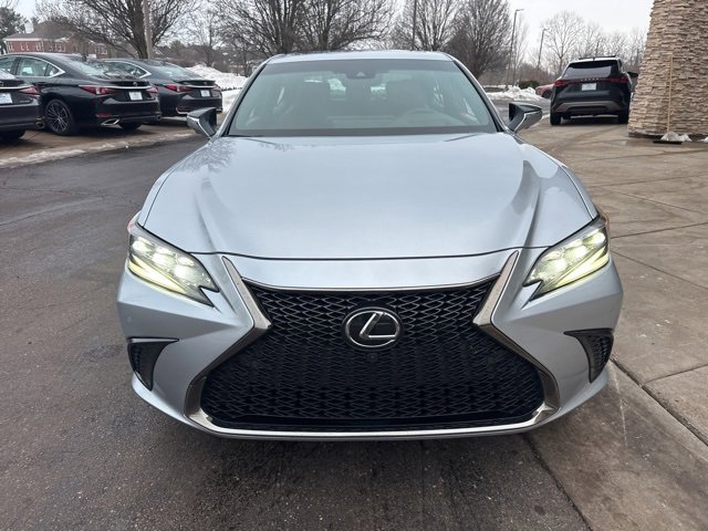 Used 2023 Lexus ES 350 F Sport w/ Accessory Package (Z2) image 8