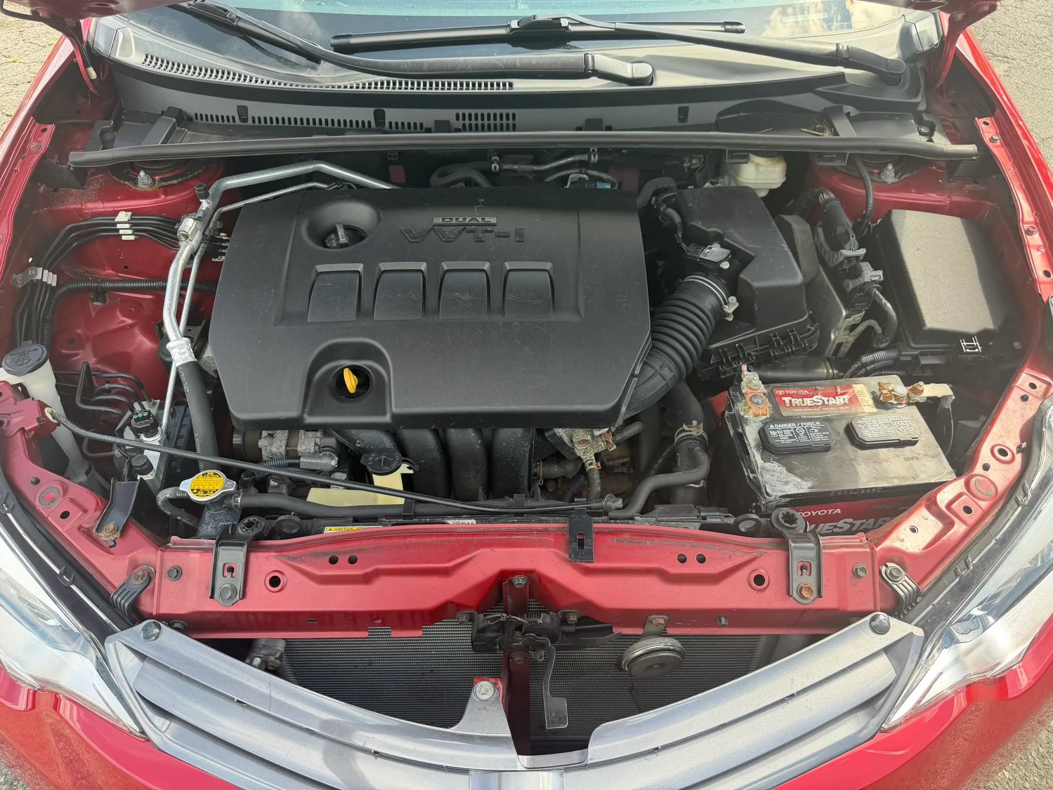 Used 2015 Toyota Corolla LE FWD image 26